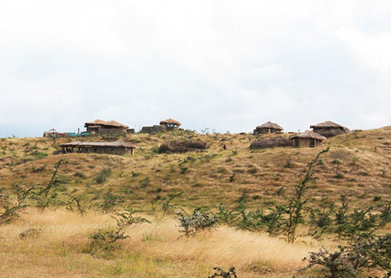 Osiligilai Maasai Lodge Sanya Juu Buitenkant foto