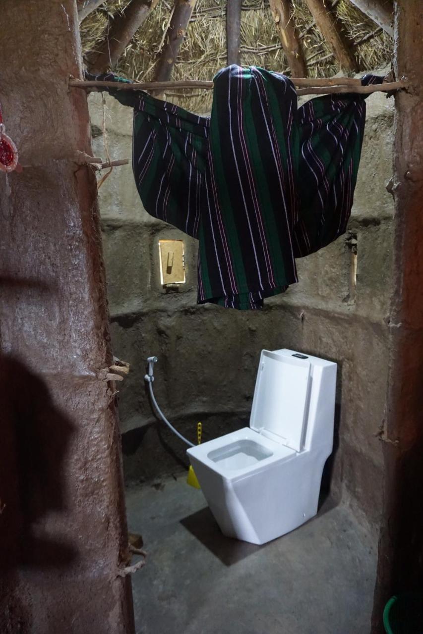 Osiligilai Maasai Lodge Sanya Juu Buitenkant foto