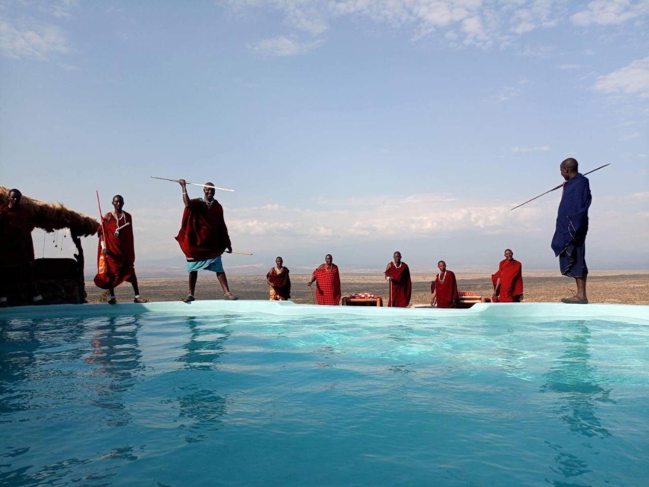 Osiligilai Maasai Lodge Sanya Juu Buitenkant foto