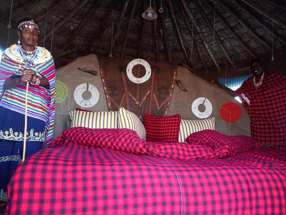 Osiligilai Maasai Lodge Sanya Juu Buitenkant foto