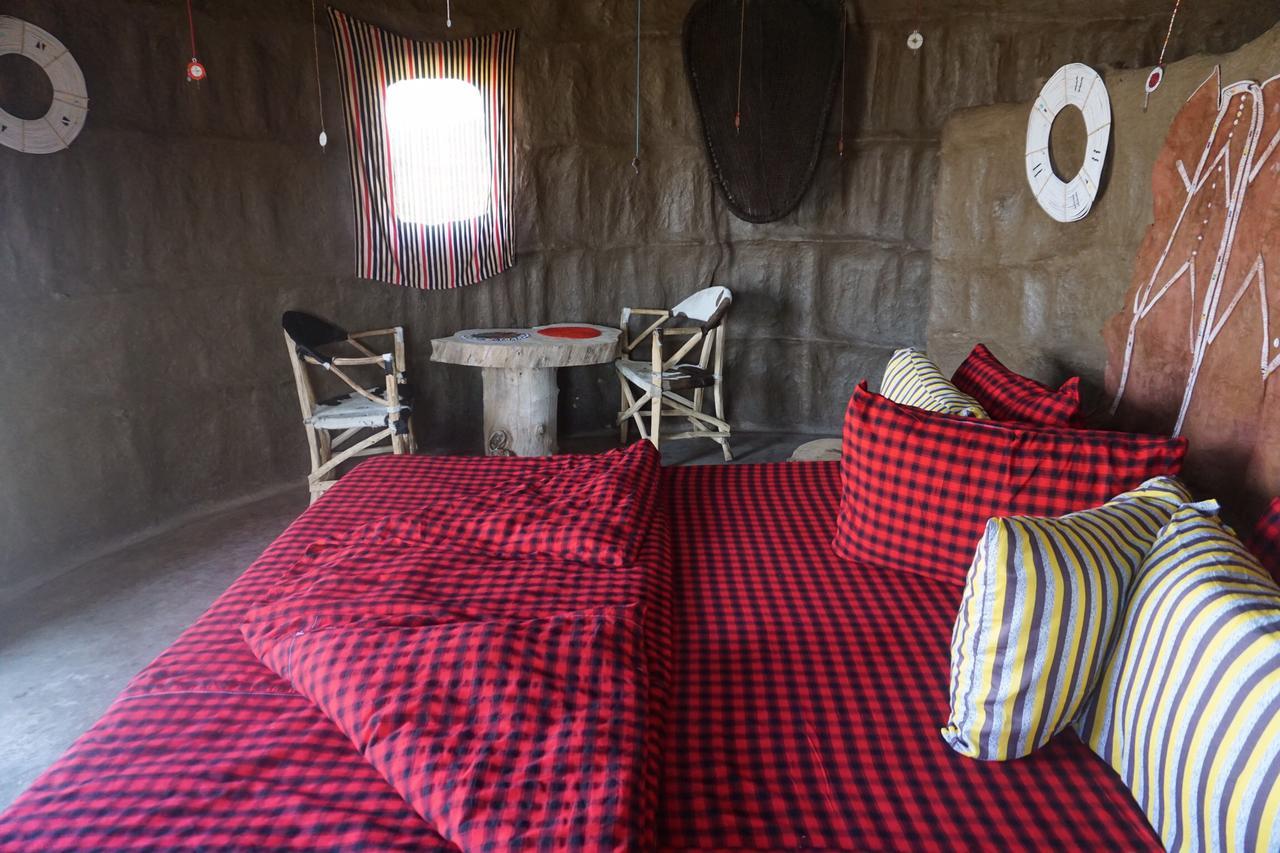 Osiligilai Maasai Lodge Sanya Juu Buitenkant foto