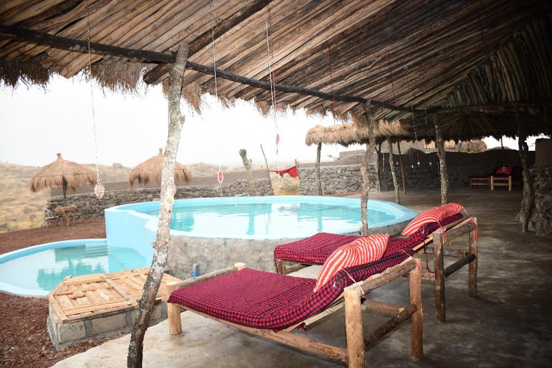 Osiligilai Maasai Lodge Sanya Juu Buitenkant foto