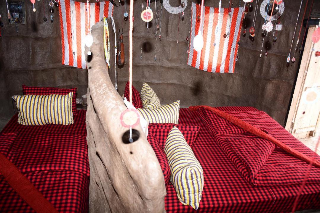Osiligilai Maasai Lodge Sanya Juu Buitenkant foto