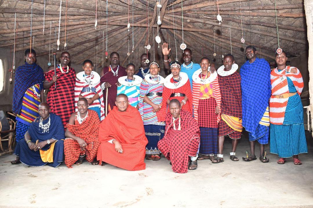 Osiligilai Maasai Lodge Sanya Juu Buitenkant foto